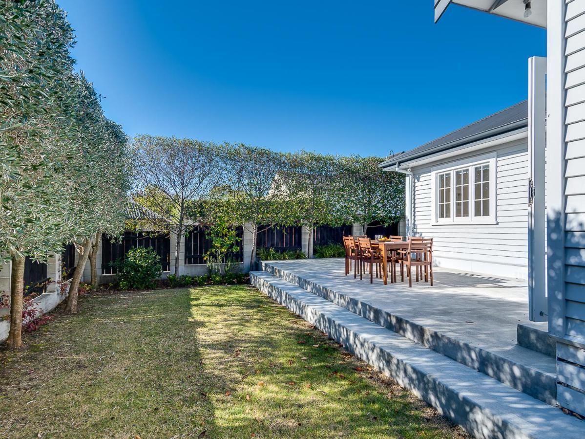 Gem On Gillean - Havelock North Holiday Home Экстерьер фото
