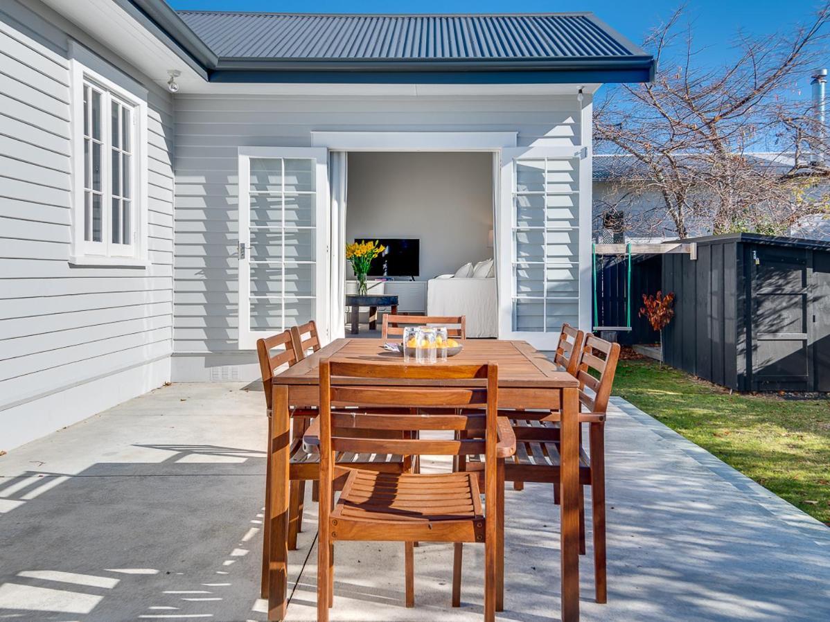 Gem On Gillean - Havelock North Holiday Home Экстерьер фото